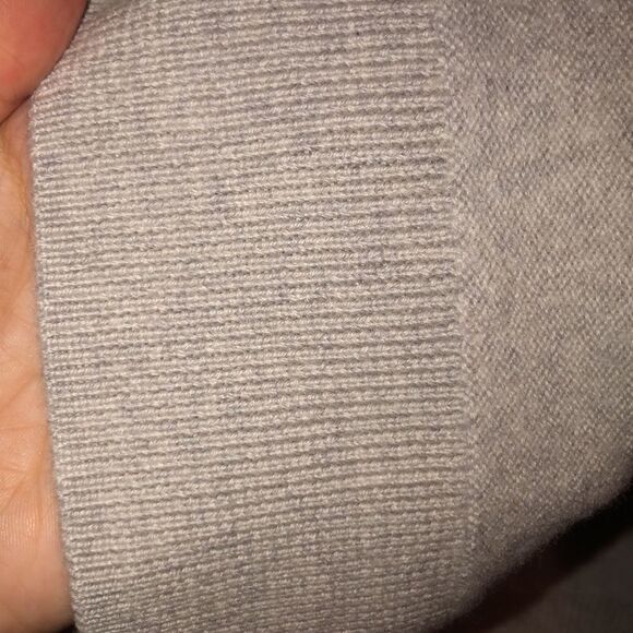 Wilfred S Merino Wool Knit Silver Gray Turtleneck Sweater - Picture 8 of 12